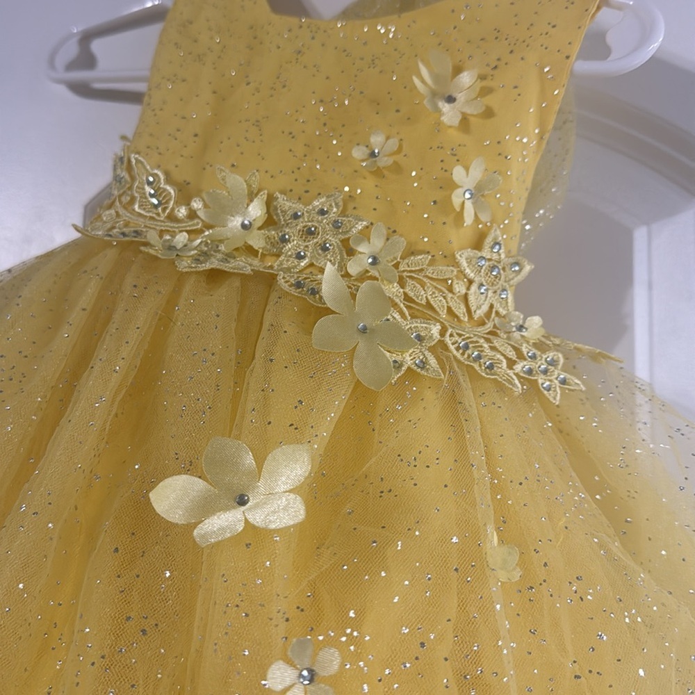 Infant Dress- 1 year old - Picture 5 of 8